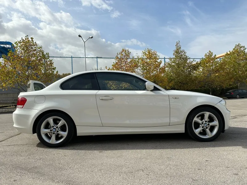 BMW 120 I Купе Image 5